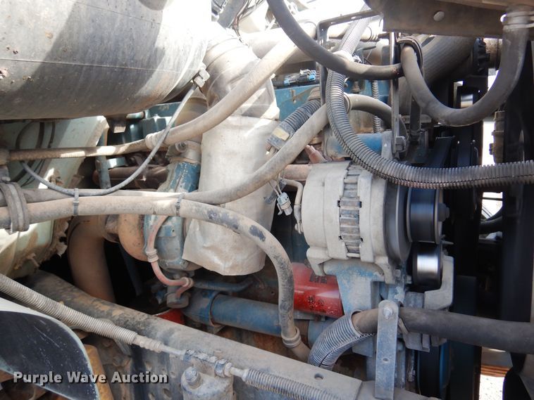 image for item KD9212 2001 International 4700  dump truck