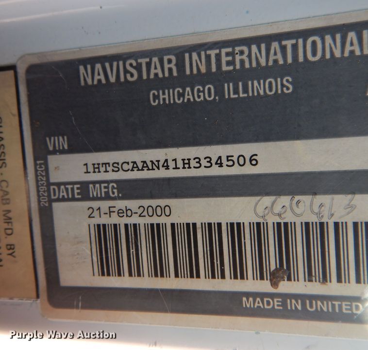 image for item KD9212 2001 International 4700  dump truck