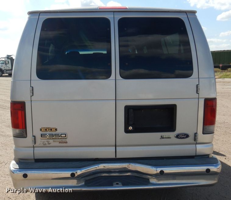 image for item KD9213 2010 Ford E350 Super Duty  van