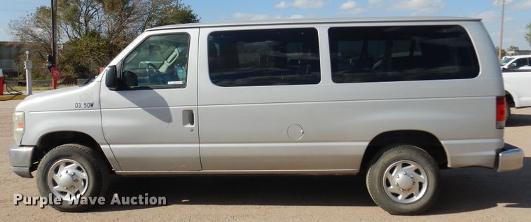 image for item KD9213 2010 Ford E350 Super Duty  van