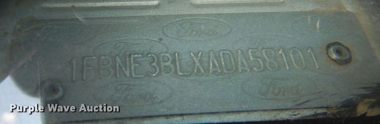 image for item KD9213 2010 Ford E350 Super Duty  van