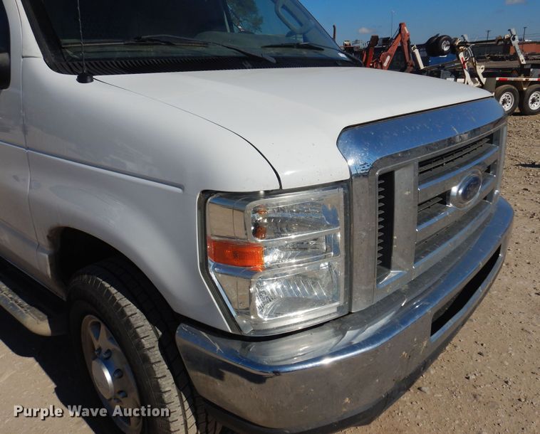 image for item KD9216 2013 Ford E250  van