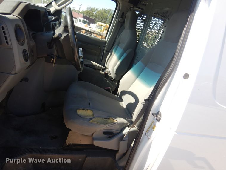 image for item KD9216 2013 Ford E250  van