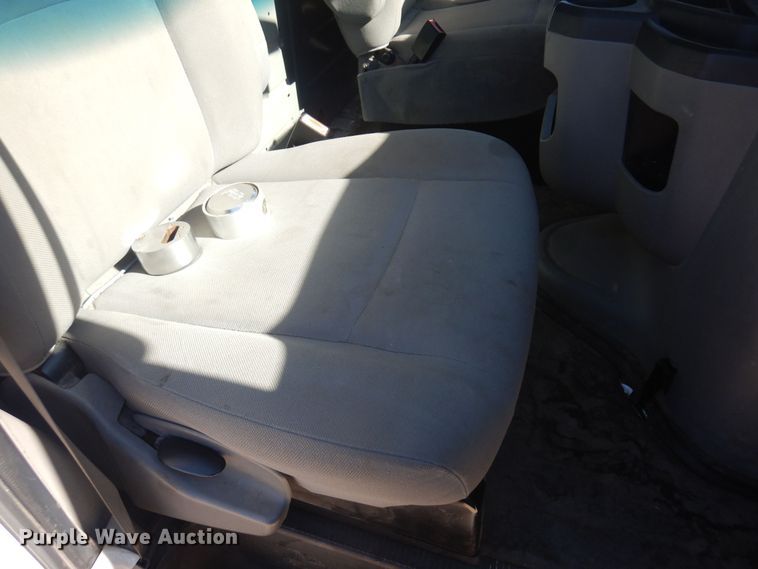 image for item KD9216 2013 Ford E250  van