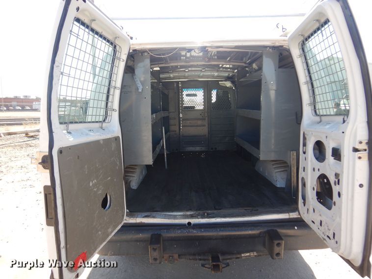 image for item KD9216 2013 Ford E250  van