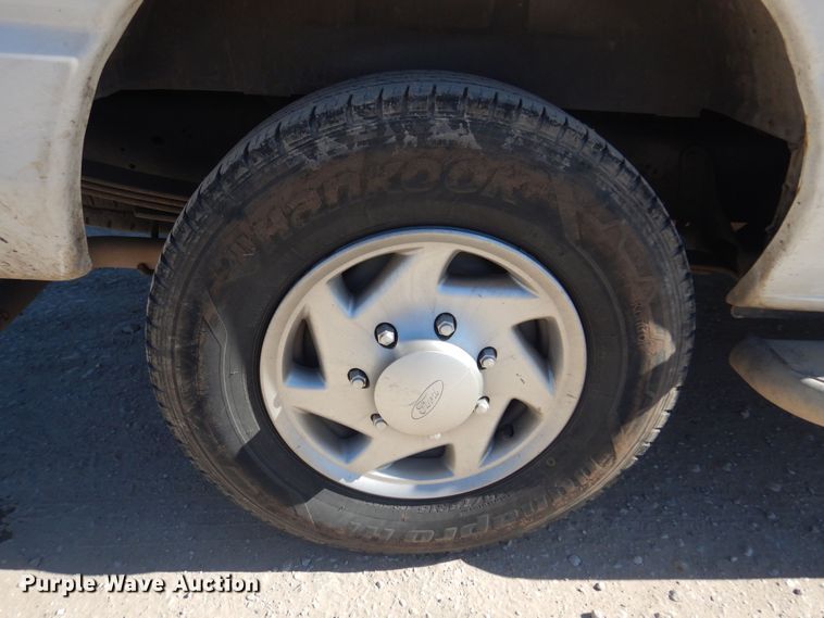 image for item KD9216 2013 Ford E250  van