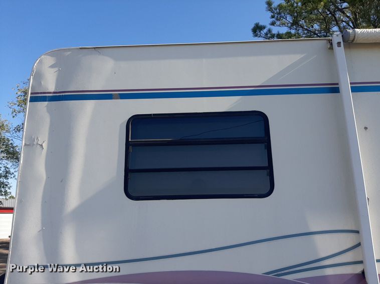 image for item KD9226 1999 Ford E450  RV