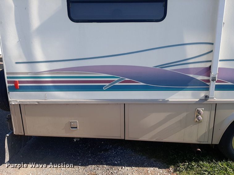 image for item KD9226 1999 Ford E450  RV