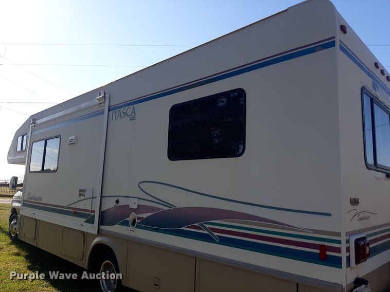 image for item KD9226 1999 Ford E450  RV