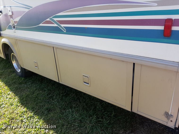 image for item KD9226 1999 Ford E450  RV