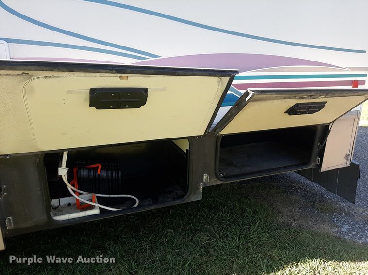 image for item KD9226 1999 Ford E450  RV