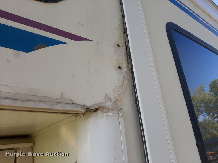 image for item KD9226 1999 Ford E450  RV