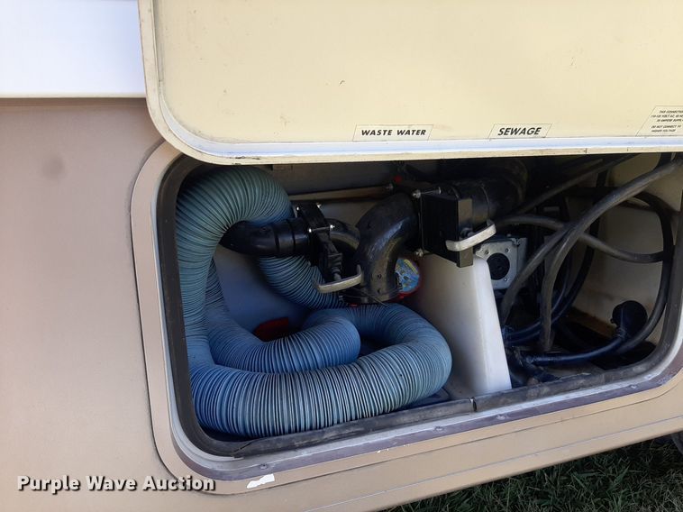 image for item KD9226 1999 Ford E450  RV