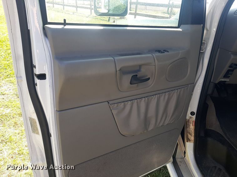 image for item KD9226 1999 Ford E450  RV