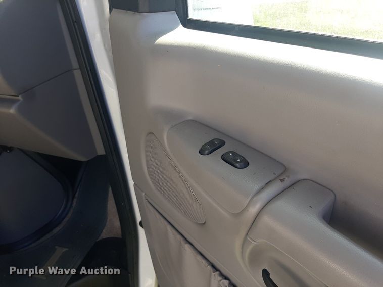 image for item KD9226 1999 Ford E450  RV