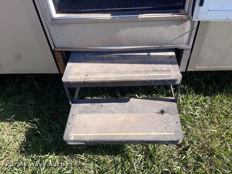 image for item KD9226 1999 Ford E450  RV