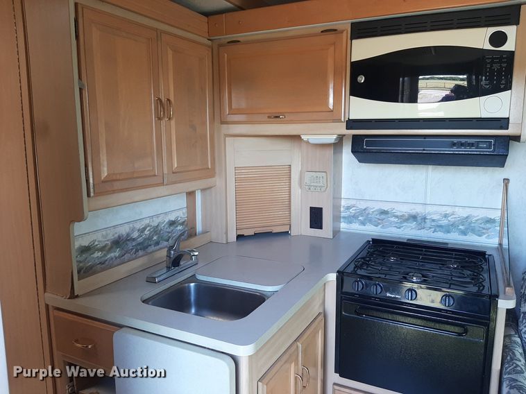 image for item KD9226 1999 Ford E450  RV