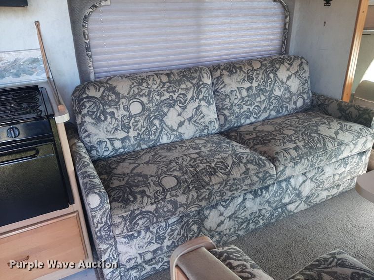 image for item KD9226 1999 Ford E450  RV