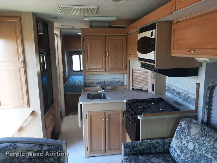 image for item KD9226 1999 Ford E450  RV