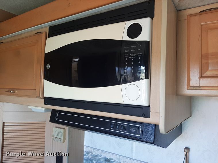 image for item KD9226 1999 Ford E450  RV