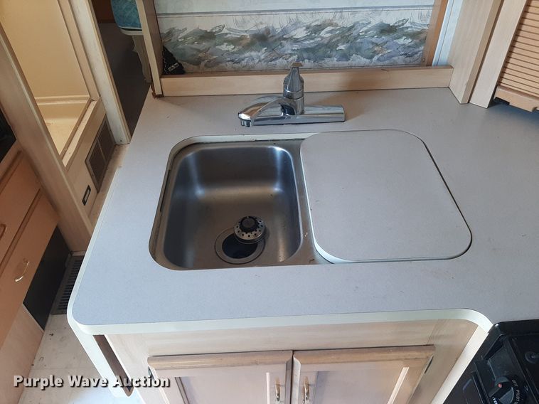 image for item KD9226 1999 Ford E450  RV