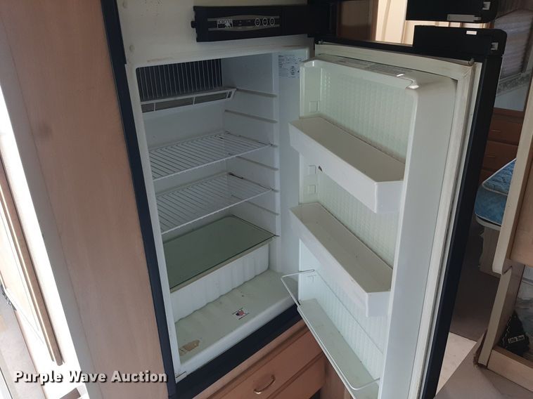 image for item KD9226 1999 Ford E450  RV