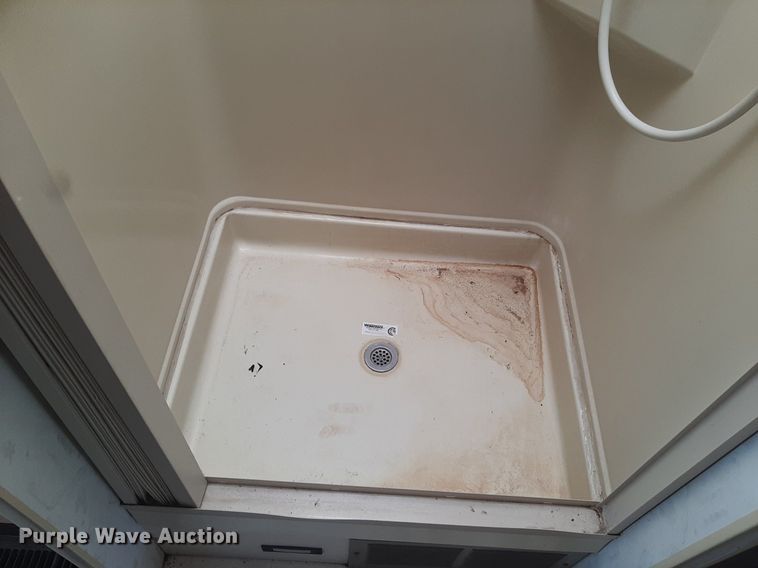 image for item KD9226 1999 Ford E450  RV