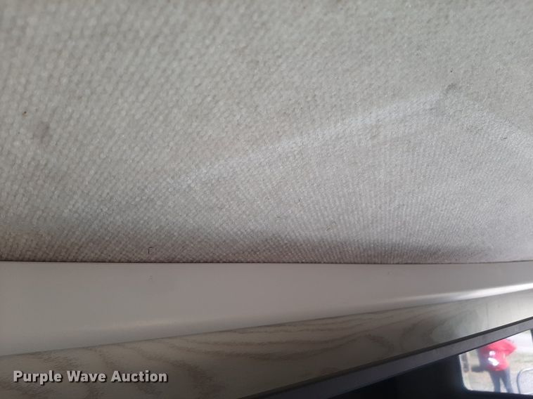 image for item KD9226 1999 Ford E450  RV