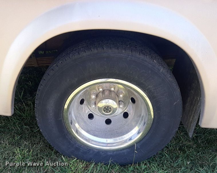 image for item KD9226 1999 Ford E450  RV