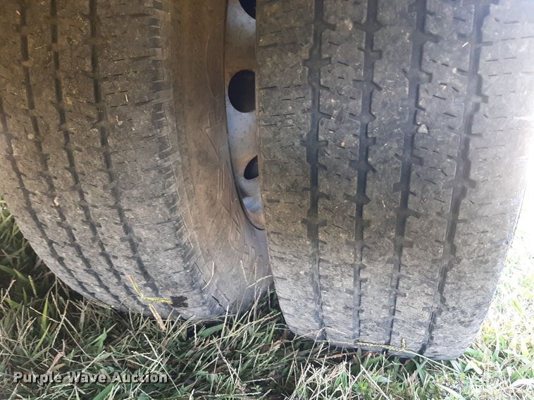 image for item KD9226 1999 Ford E450  RV