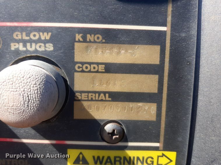 image for item KD9231 2006  Chevrolet Silverado 3500  Crew Cab flatbed pickup truck