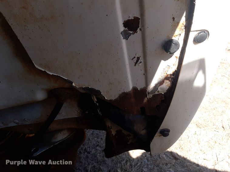 image for item KD9231 2006  Chevrolet Silverado 3500  Crew Cab flatbed pickup truck