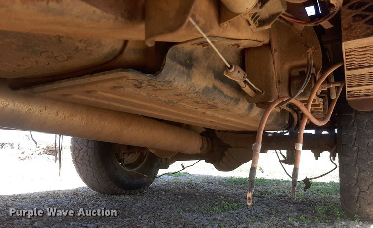 image for item KD9231 2006  Chevrolet Silverado 3500  Crew Cab flatbed pickup truck