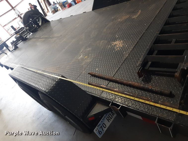 image for item KD9253 2006 Titan  equipment trailer