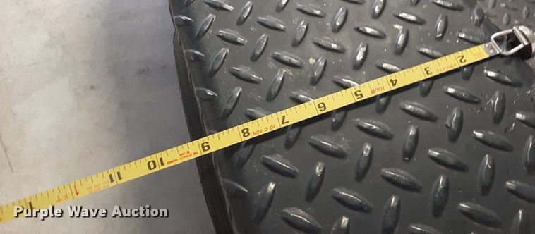 image for item KD9253 2006 Titan  equipment trailer