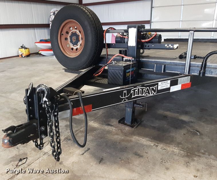 image for item KD9253 2006 Titan  equipment trailer