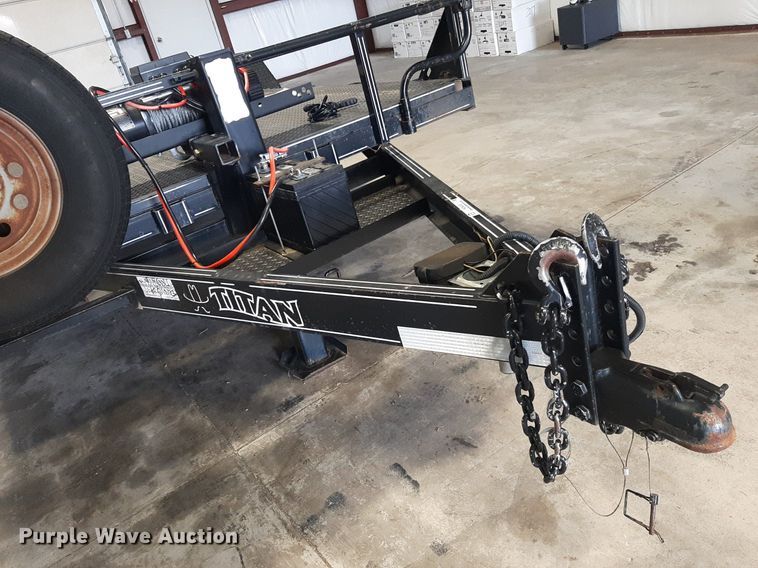 image for item KD9253 2006 Titan  equipment trailer