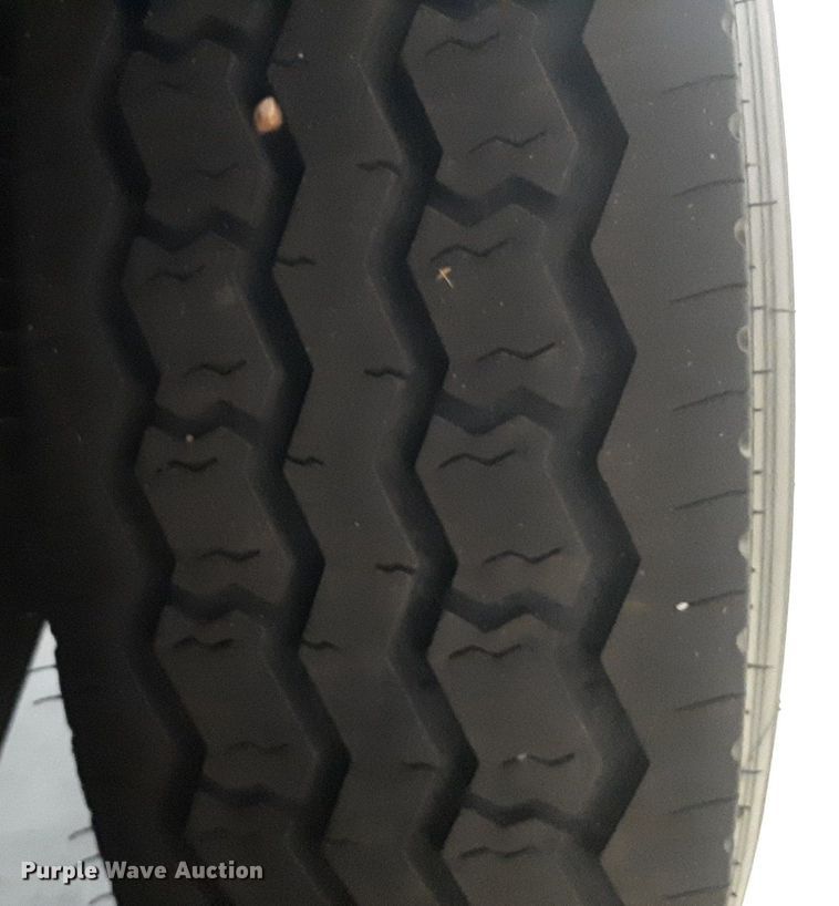 image for item KD9253 2006 Titan  equipment trailer