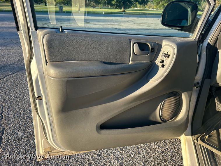 image for item KH9529 2006 Dodge Grand Caravan  van