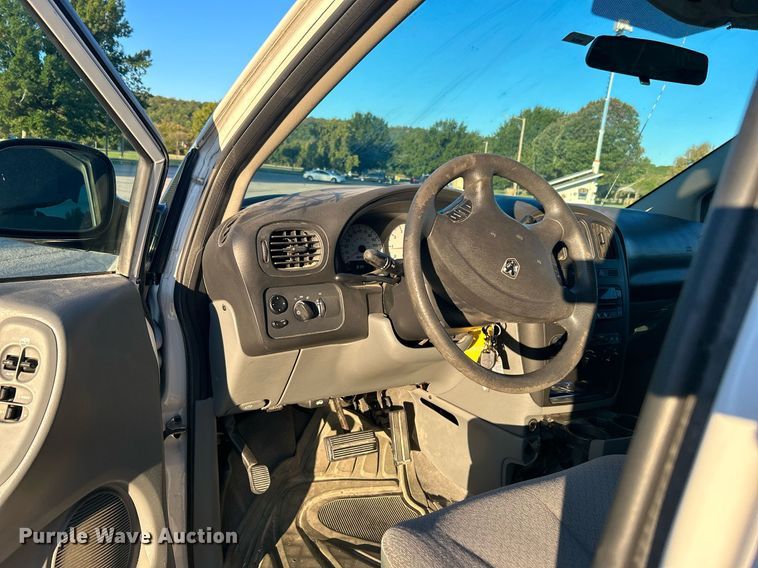 image for item KH9529 2006 Dodge Grand Caravan  van