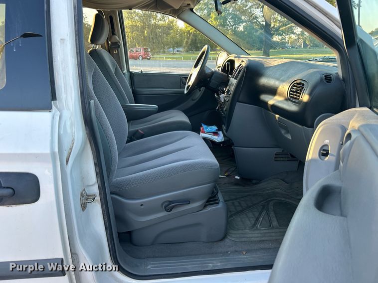 image for item KH9529 2006 Dodge Grand Caravan  van