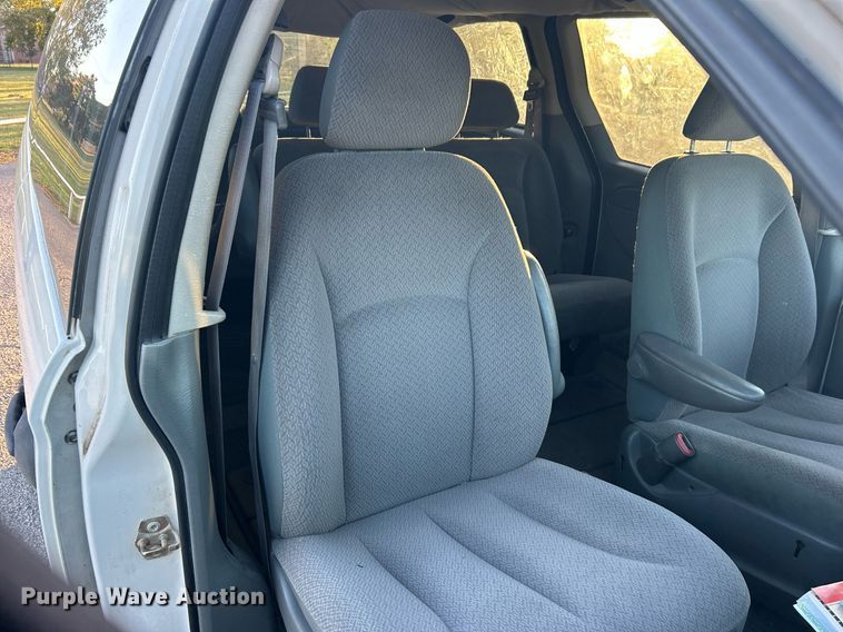 image for item KH9529 2006 Dodge Grand Caravan  van