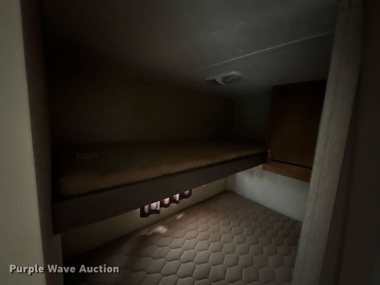 image for item KT9287 2015 Coachmen Catalina  camper