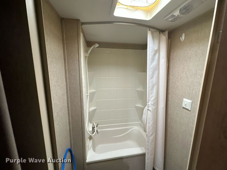 image for item KT9287 2015 Coachmen Catalina  camper