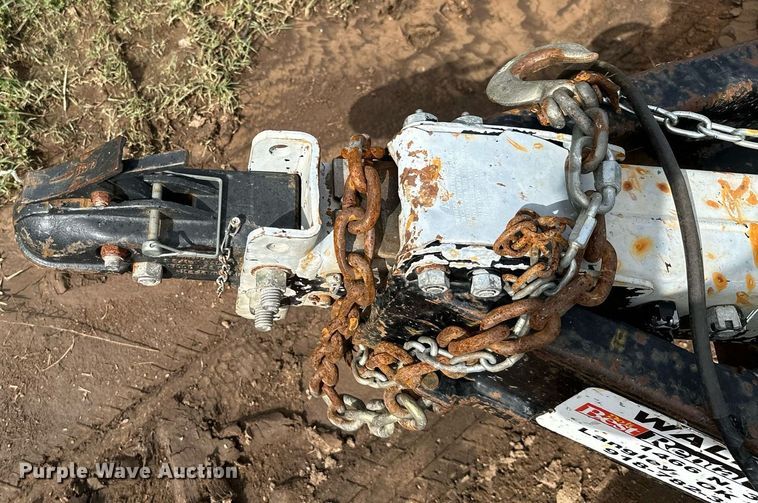 image for item KT9292 2018 Lone Star equipment trailer