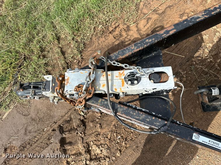 image for item KT9292 2018 Lone Star equipment trailer