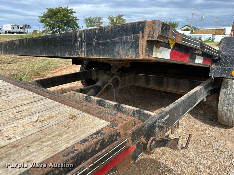 image for item KT9292 2018 Lone Star equipment trailer