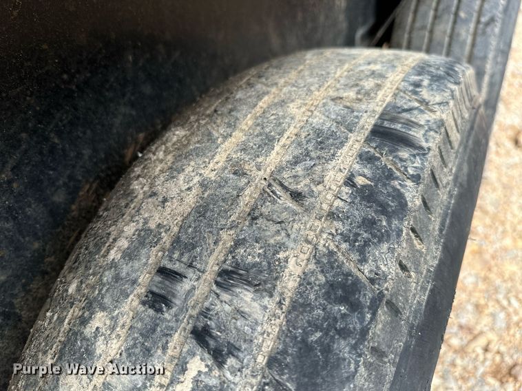 image for item KT9292 2018 Lone Star equipment trailer