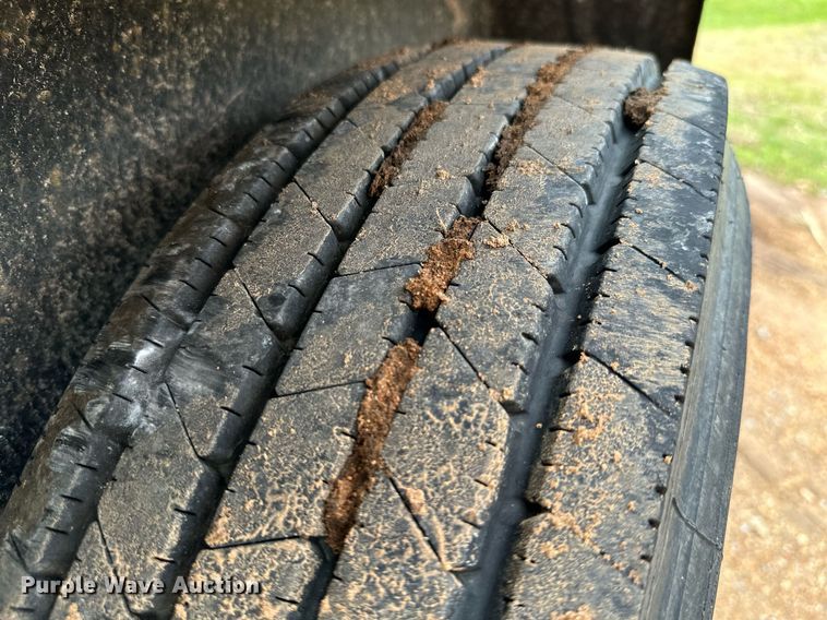 image for item KT9292 2018 Lone Star equipment trailer