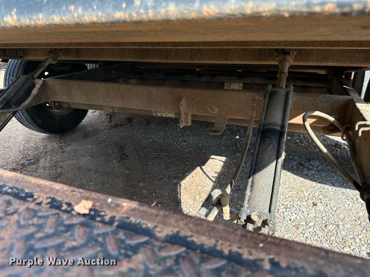 image for item KT9293 2016 Millertime 86X24BU equipment trailer